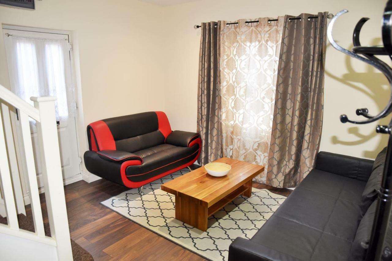 Luxury Duplex Apartment เบดฟอร์ด ภายนอก รูปภาพ